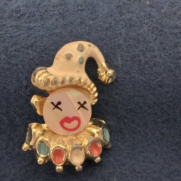 Vintage Pearl Face Multi Color Fashion Clown Brooch Pin - Picture 2 of 5